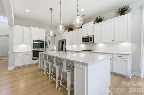 5122 Harwich Cir, Weddington, NC, 28104-0052 | Card Image