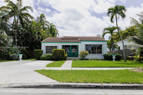 1024 Tyler St, Hollywood, FL, 33019 | Card Image