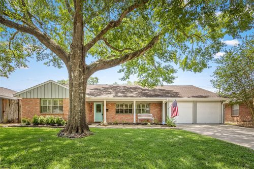 4845 Briarbend Dr, Houston, TX, 77035-4933 | Card Image