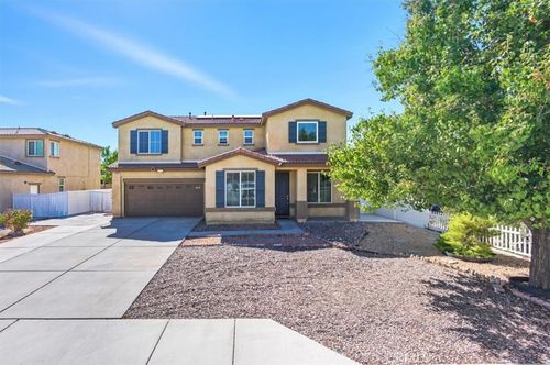 3052 Louise Ave, Lancaster, CA, 93536-7449 | Card Image