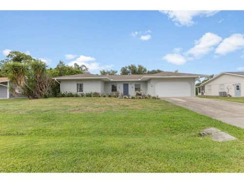 758 Beard Ave, SEBASTIAN, FL, 32958-4812 | Card Image