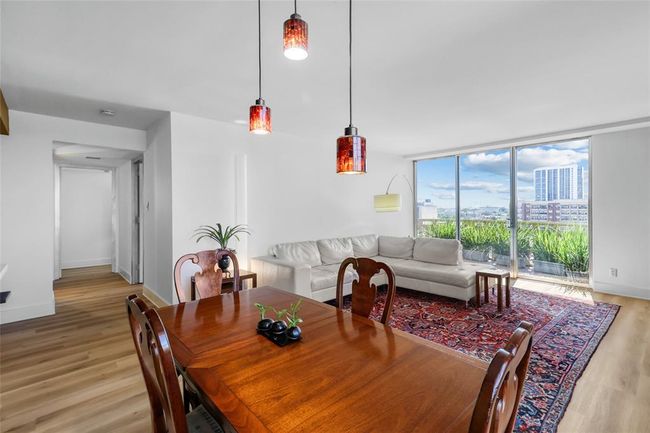 APT-722 - 2016 Main St, Condo with 2 bedrooms, 2 bathrooms and 1 parking in Houston TX | Image 7