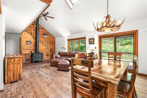 132 Burgundy Cir, Silverthorne, CO, 80498-5348 | Card Image