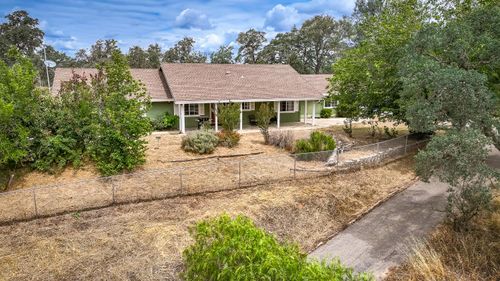 5005 Treosti Pl, Valley Springs, CA, 95252-8772 | Card Image