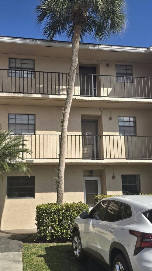 316-3351 Nw 85th Ave, Coral Springs, FL, 33065-4682 | Card Image