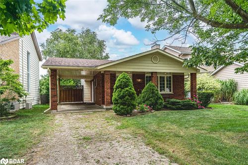 2042 7th Ave E, Owen Sound, ON, N4K6R9 | Card Image