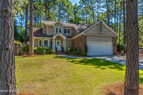110 Spring Lake Dr, Pinehurst, NC, 28374-7001 | Card Image