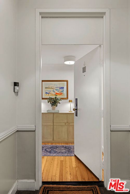 111-12115 San Vicente Blvd, Los Angeles, CA, 90049-4929 | Card Image