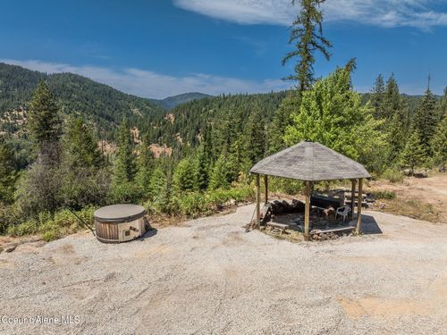 950 Bear Ridge Ln, Kingston, ID, 83839-5010 | Card Image