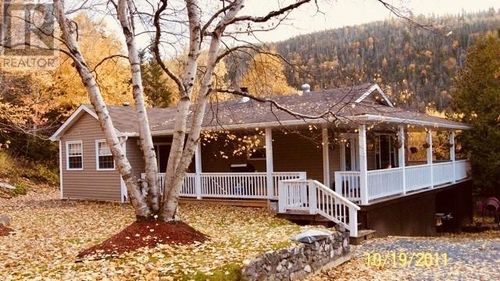 9 Bear Head Rd, Corner Brook, NL, A2H4A1 | Card Image