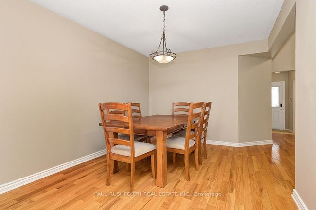 4587 Ogilvie Walk Cres, House attached with 3 bedrooms, 3 bathrooms and 2 parking in Gloucester ON | Image 8
