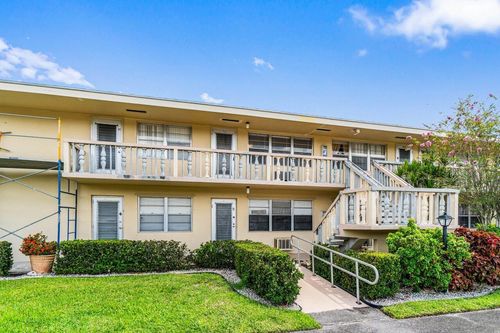 52 Kingswood C, West Palm Beach, FL, 33417-7722 | Card Image