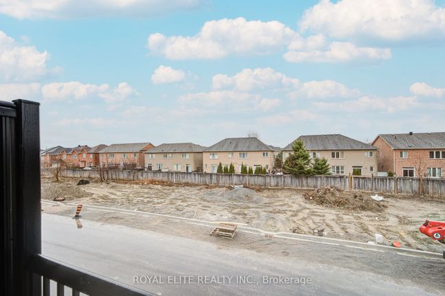 52 Alan Francis Lane, House attached with 3 bedrooms, 4 bathrooms and null parking in Markham ON | Image 43