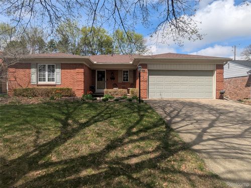1782 Nantucket Road, Plymouth, MI, 48170 | Card Image
