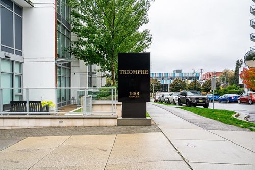 405-1888 Gilmore Ave, Burnaby, BC, V5C0L2 | Card Image