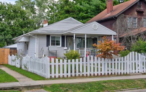 1276 Minnesota Ave, Columbus, OH, 43211-1321 | Card Image