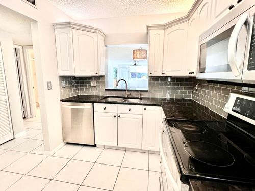 108-2865 Sw 22nd Ave, Delray Beach, FL, 33445-7231 | Card Image