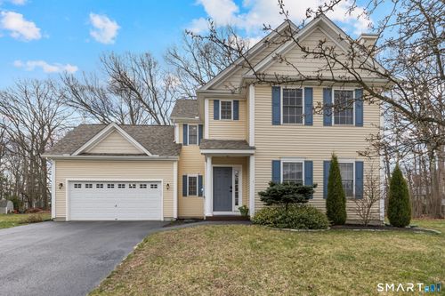 7 Nicholas Ct, East Hampton, CT, 06424-6608 | Card Image