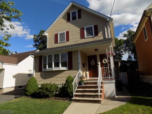 67 4th Ave, Garwood, NJ, 07027-1112 | Card Image