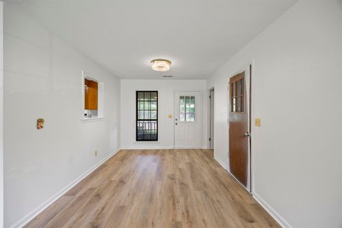 290 Fairway Dr, Saulsbury, TN, 38067-7132 | Card Image