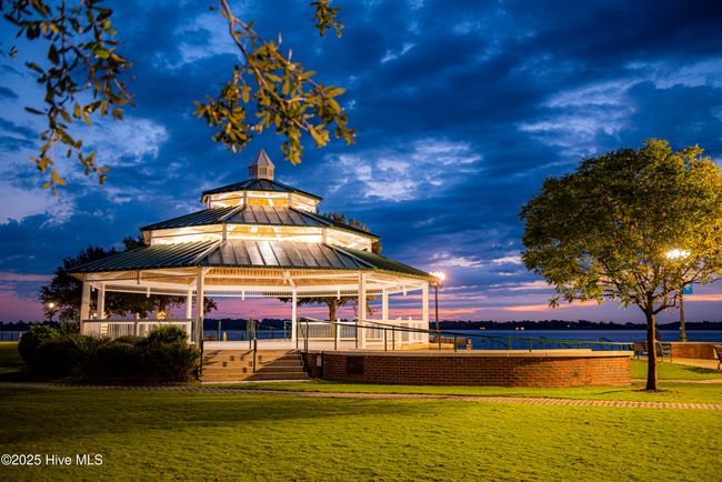 New Bern | Image 32