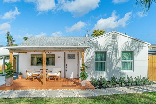 423 W Ocean Ave, Lantana, FL, 33462-2859 | Card Image