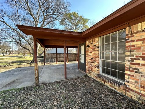203 W 5th St, Kennedale, TX, 76060-2222 | Card Image
