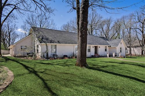 301 Evergreen Drive, Springdale, AR, 72764 | Card Image