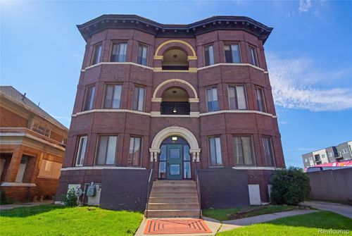 9-68 E Willis Street, Detroit, MI, 48201 | Card Image