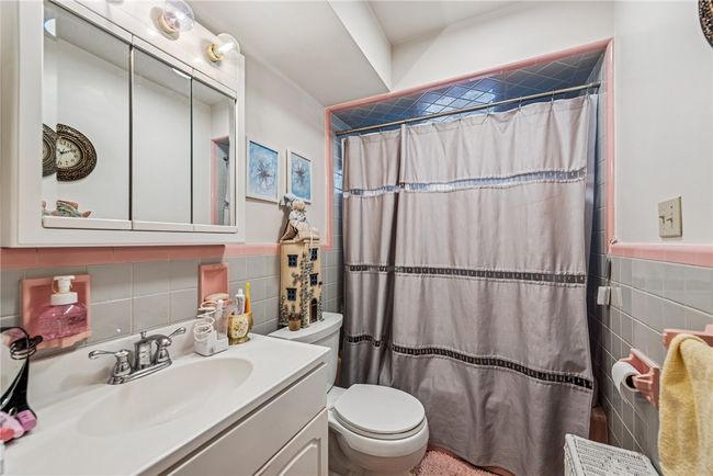 185 Center St, House other with 3 bedrooms, 2 bathrooms and 2 parking in Springdale PA | Image 18