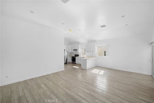 34-2926 Fairmount Ave, La Crescenta, CA, 91214-2804 | Card Image