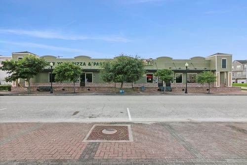 790 Neches St, Beaumont, TX, 77701-2915 | Card Image