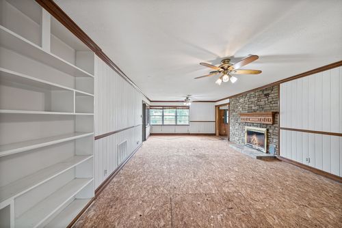 1011 E Connell St, Breckenridge, TX, 76424-2411 | Card Image