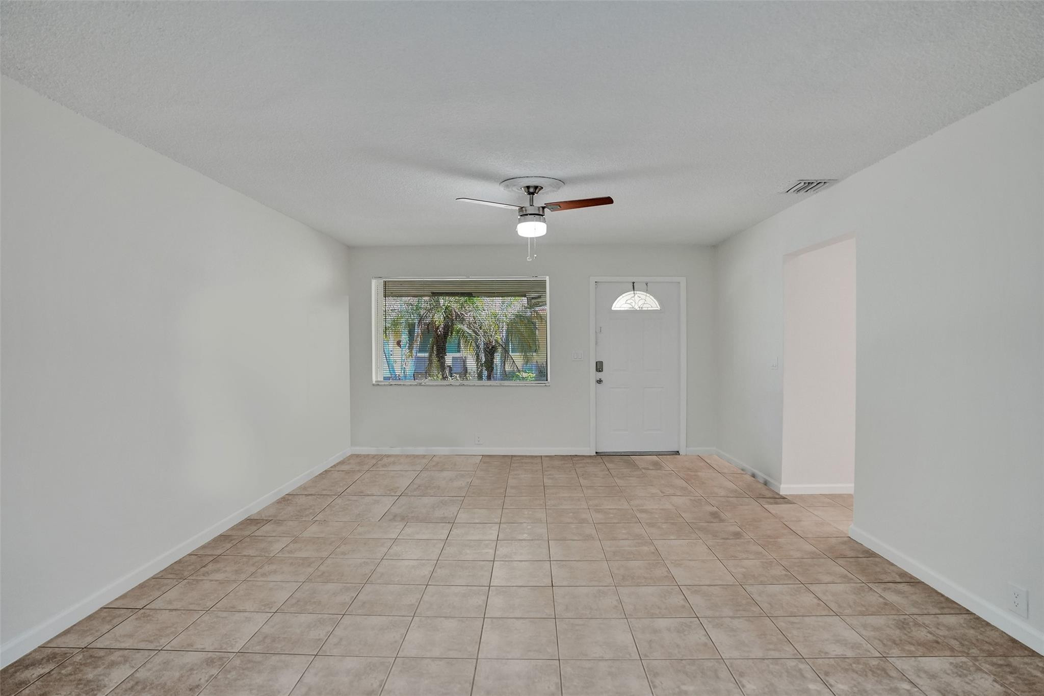 Residential Lease in Oakland Park 3