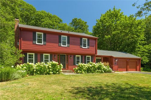 111 Juniper Dr, North Kingstown, RI, 02852-4306 | Card Image