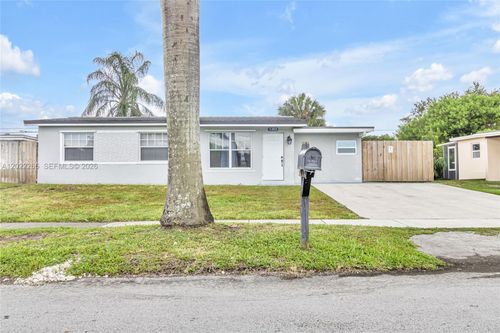 5630 Sw 37th Ct, Davie, FL, 33314-2716 | Card Image