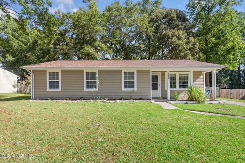 622 Shadowridge Road, Jacksonville, NC, 28546 | Card Image