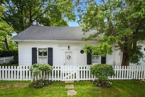 39 Colborne St, Thornhill, ON, L3T1Z4 | Card Image