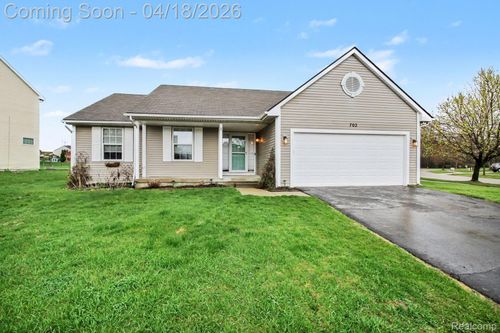 702 Dewars St, Howell, MI, 48843-9055 | Card Image