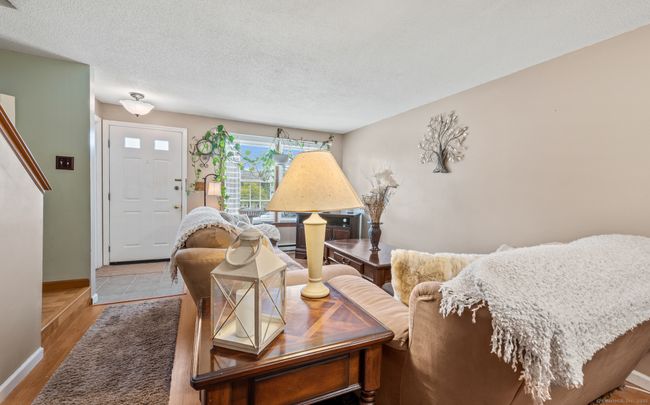 4 - 6 Countryside Ln, Condo with 2 bedrooms, 2 bathrooms and 1 parking in Middletown CT | Image 7