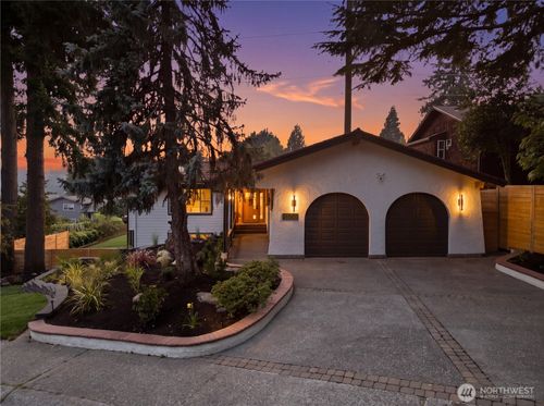 13750 Se 23rd Ln, Bellevue, WA, 98005-4026 | Card Image