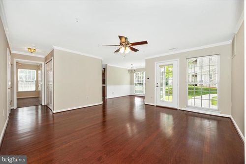 5-tb-2509 Shelley Cir, FREDERICK, MD, 21702-6801 | Card Image