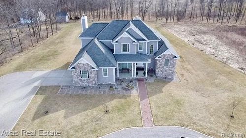 5064 Hidden Ridge Dr, Metamora, MI, 48455-9124 | Card Image