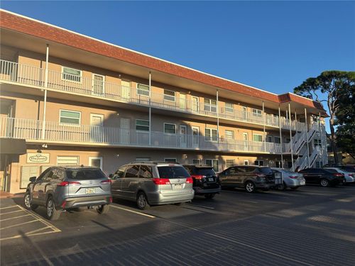 307-6645 1st Ave N, ST PETERSBURG, FL, 33710-8338 | Card Image