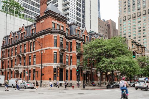 apt-4e-46 E Chicago Ave, Chicago, IL, 60611-2044 | Card Image