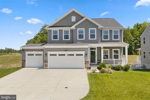 8905 Maple Run Dr, FREDERICKSBURG, VA, 22407-9210 | Card Image
