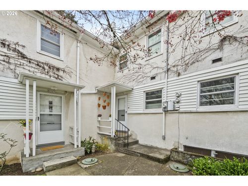 6923 Ne Broadway, Portland, OR, 97213-5337 | Card Image