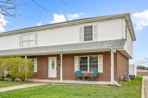 1142 Beauchamp Ave, Manteno, IL, 60950-3597 | Card Image