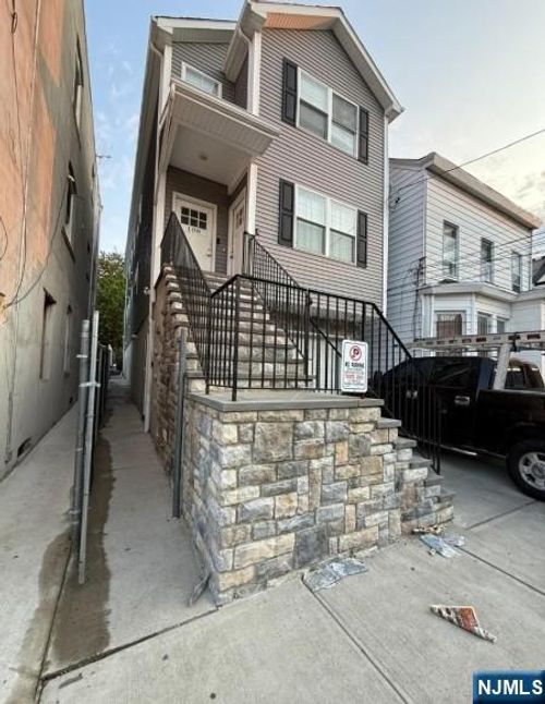108 4th Ave, Paterson, NJ, 07524-1526 | Card Image