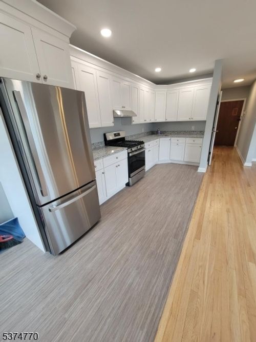 apt-3-34 Main St, South Bound Brook, NJ, 08880-1466 | Card Image